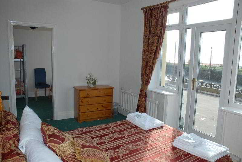 Leverdale Hotel Blackpool Room photo